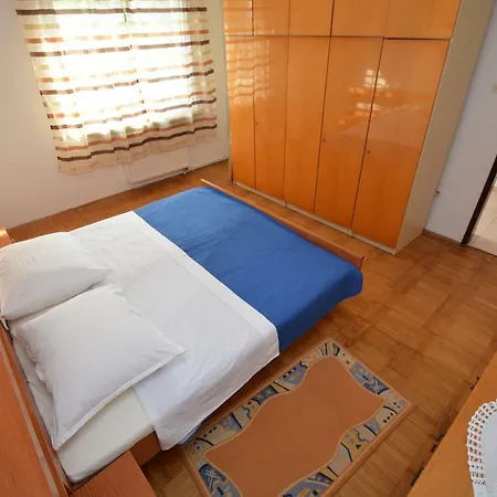 Bandira Apartment Vir