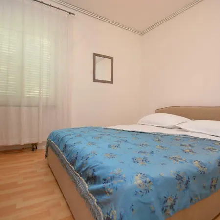 Bandira Apartment