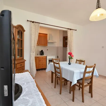 Apartment Bandira *