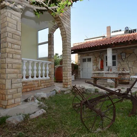 Bandira Apartment